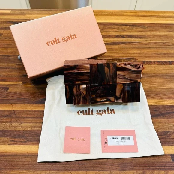 Cult Gaia Marble Brown Clutch - Picture 3 of 14